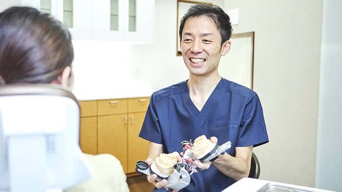 治療中も歯なしにならない。 むやみに治療期間を延ばしません